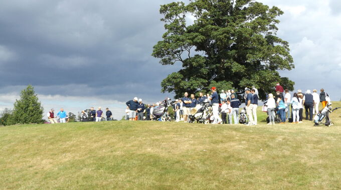 Good support for the teams at 17th tee